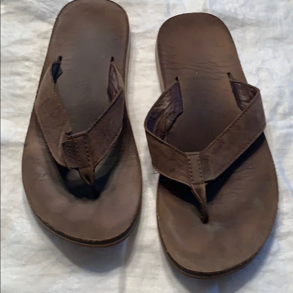 Teva leather flip flops